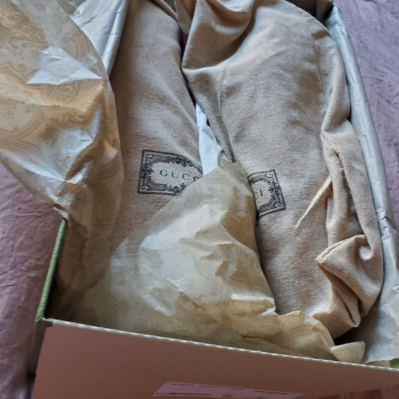 Gucci Sneakers - Picture 8 of 8